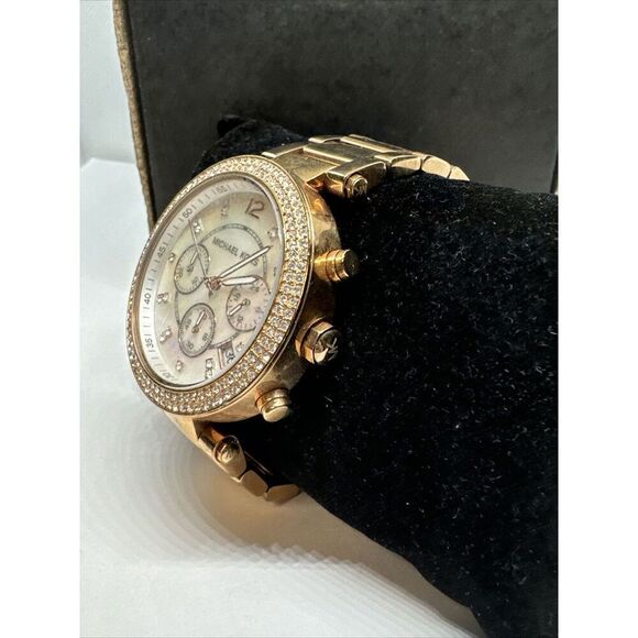 Michael Kors Parker MK5491 Women\'s Gold Stainless Steel Analog Dial Watch JNA198 main image 4